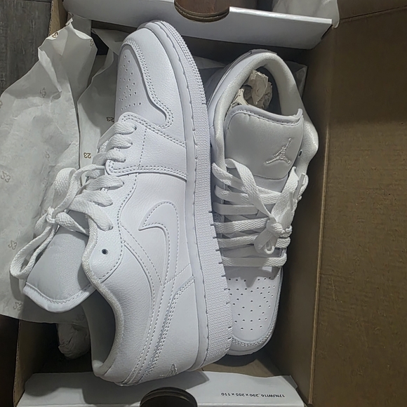 Nike Air Jordan 1 Low Women - Picture 5 of 6